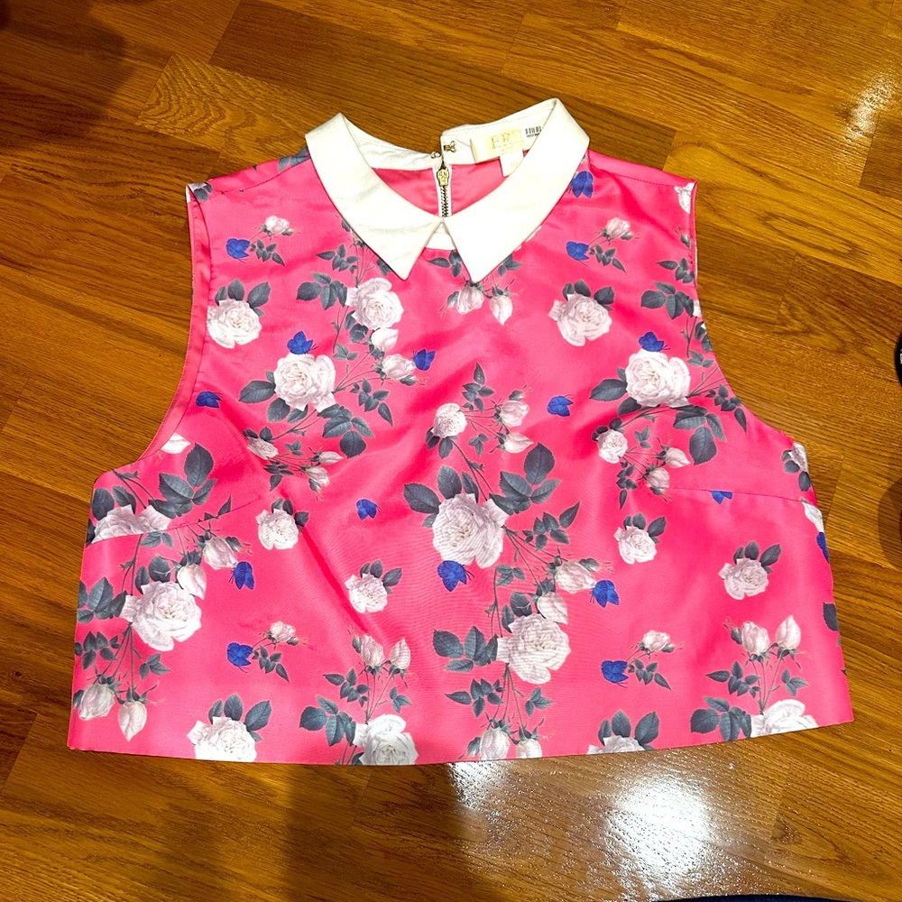 Erin Featherton Top Pink floral Crop top